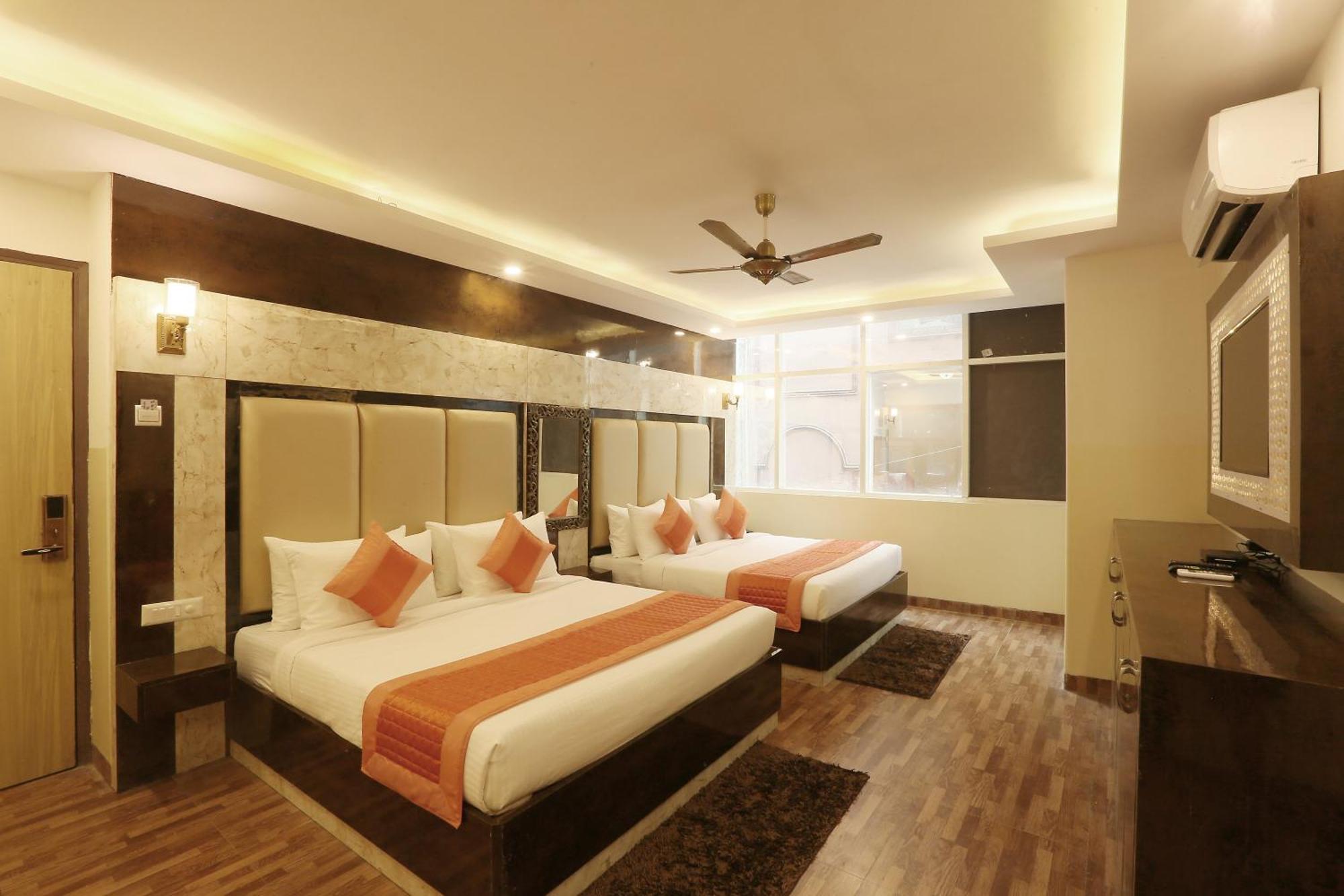 Plazzo Prime Plaza At Delhi Airport Couette-café New Delhi